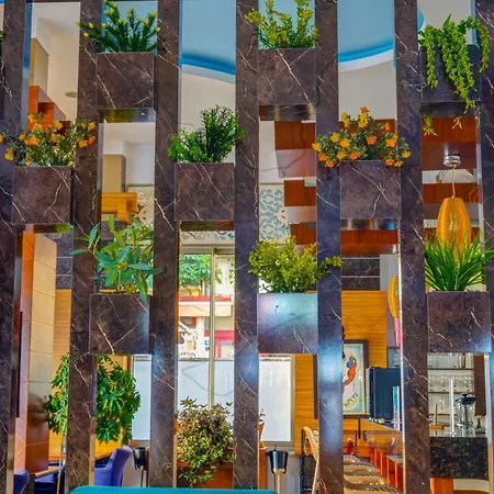 Parador Beach Hotel All Inclusive מלון 3*